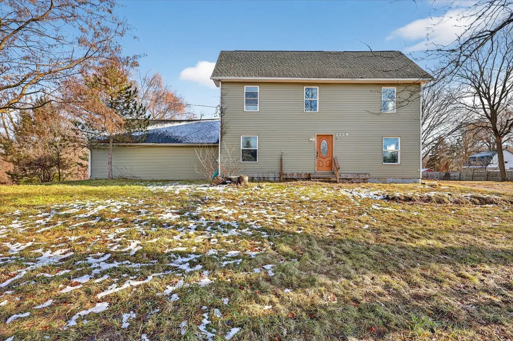 2328 Dean Lake Avenue NE Grand Rapids City MI 49505