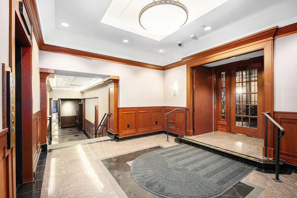 120 Ottawa Avenue NW Grand Rapids City MI 49503