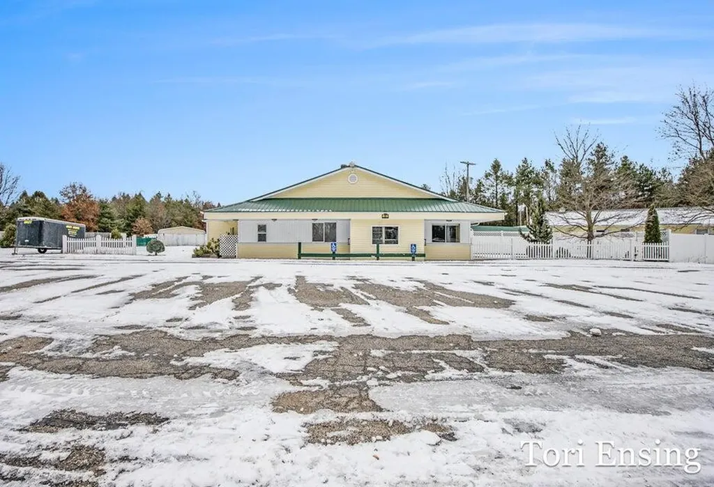 25/29 S Greenville Road Montcalm Township MI 48838