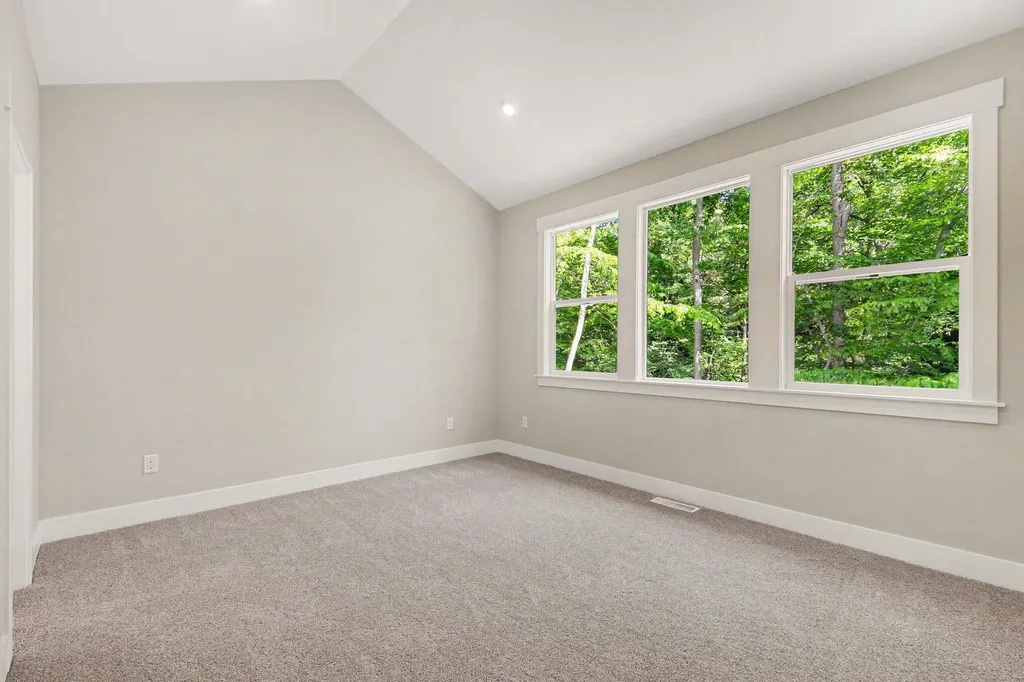 6847 Loggers Ridge Run SE Caledonia Township MI 49316