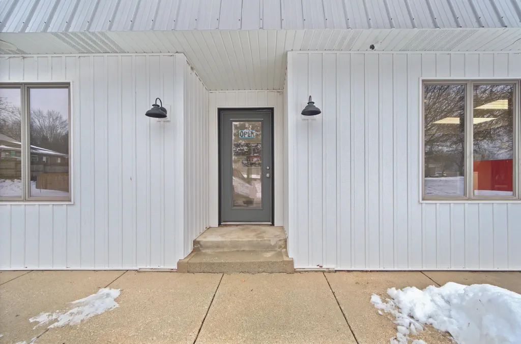 491 Arlington Street Thornapple Township MI 49333