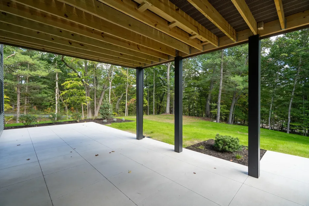 3750 Charlevoix Drive SE Cascade Charter Township MI 49546