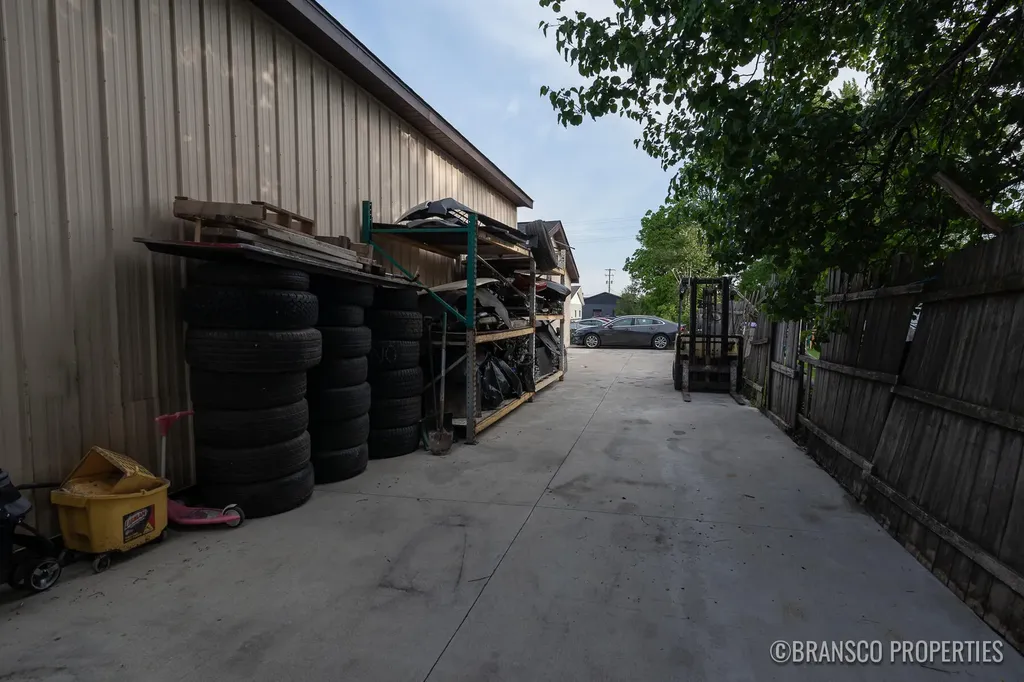 2960 Division Avenue S Wyoming City MI 49548