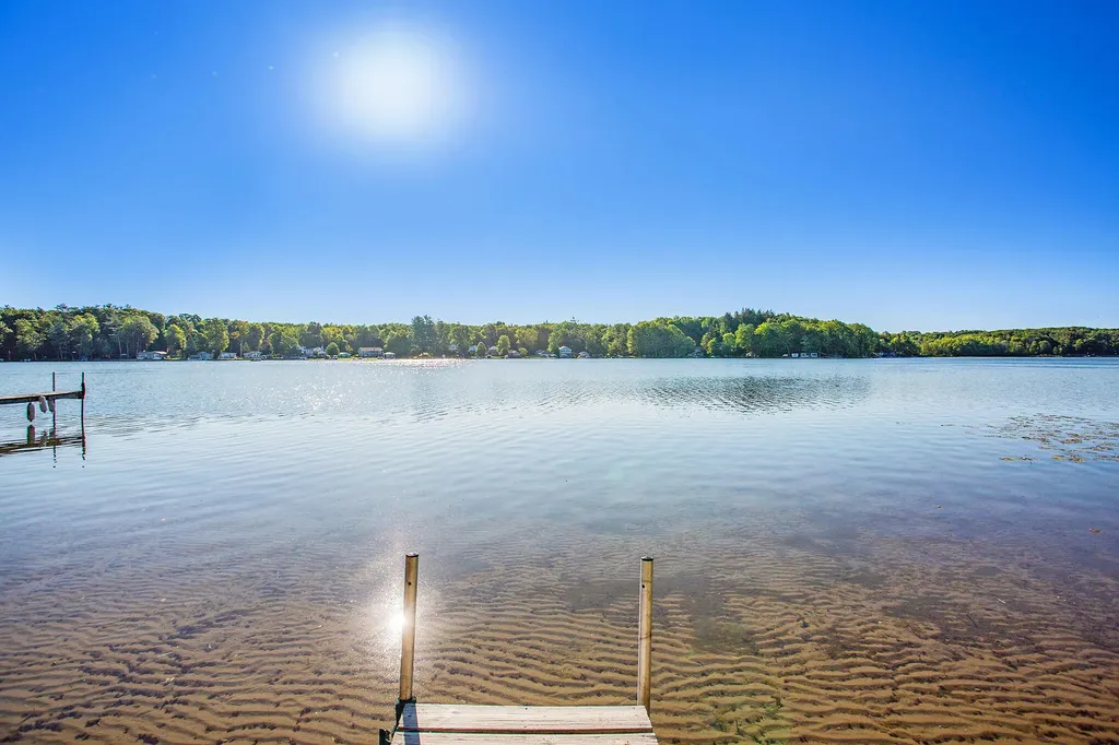 11816 Maywood Drive NE Algoma Township MI 49345