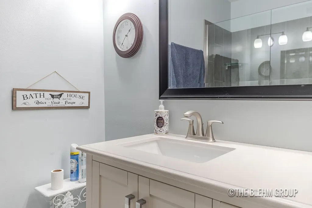 3288 Devonwood Hills NE Plainfield Charter Township MI 49525