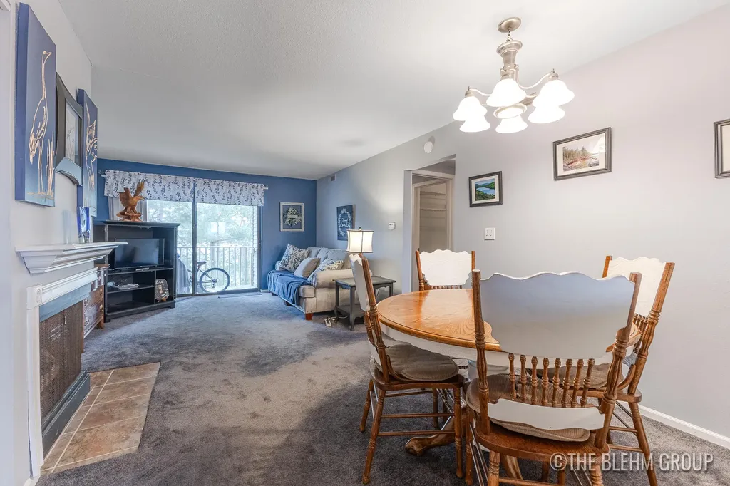 3288 Devonwood Hills NE Plainfield Charter Township MI 49525