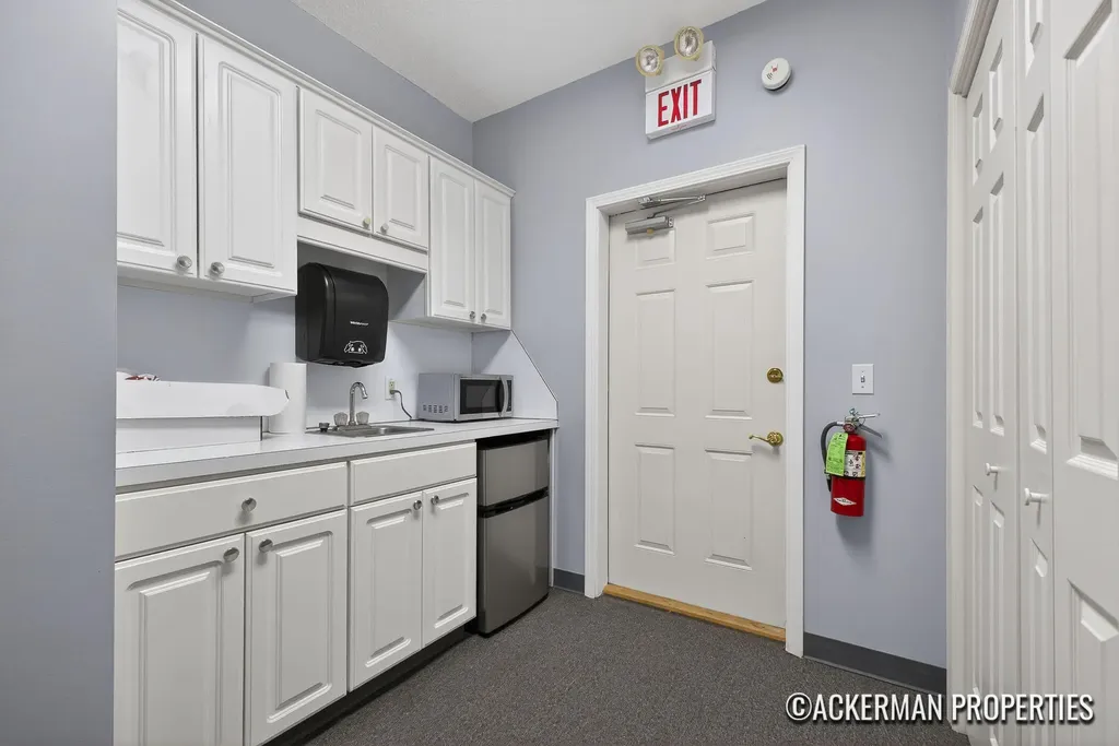 450 Meadow Run Drive Hastings Charter Township MI 49058