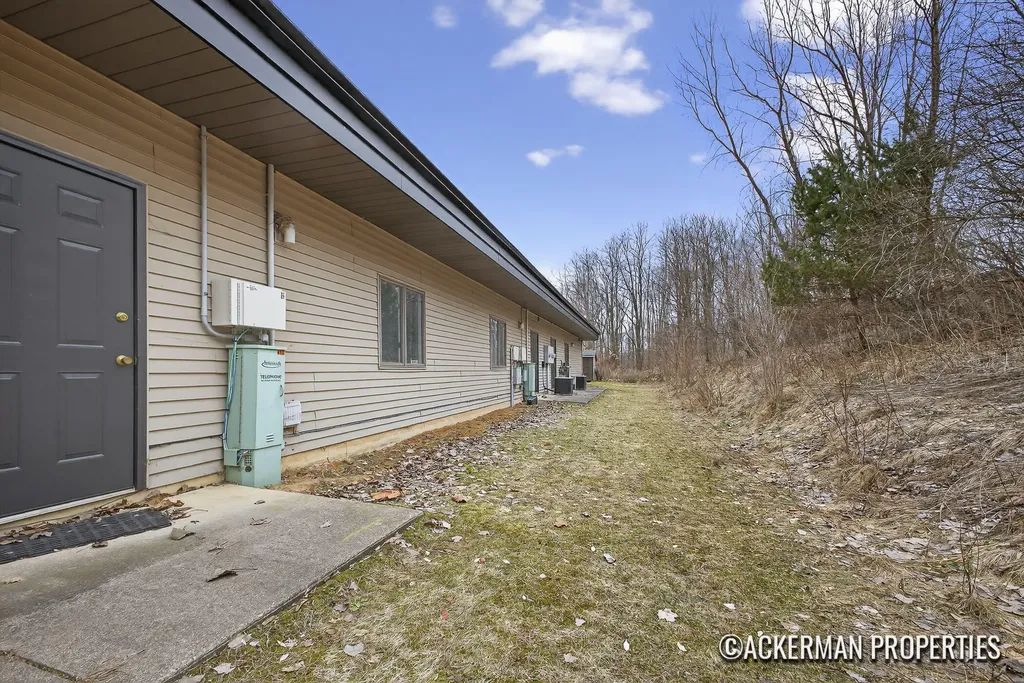 450 Meadow Run Drive Hastings Charter Township MI 49058