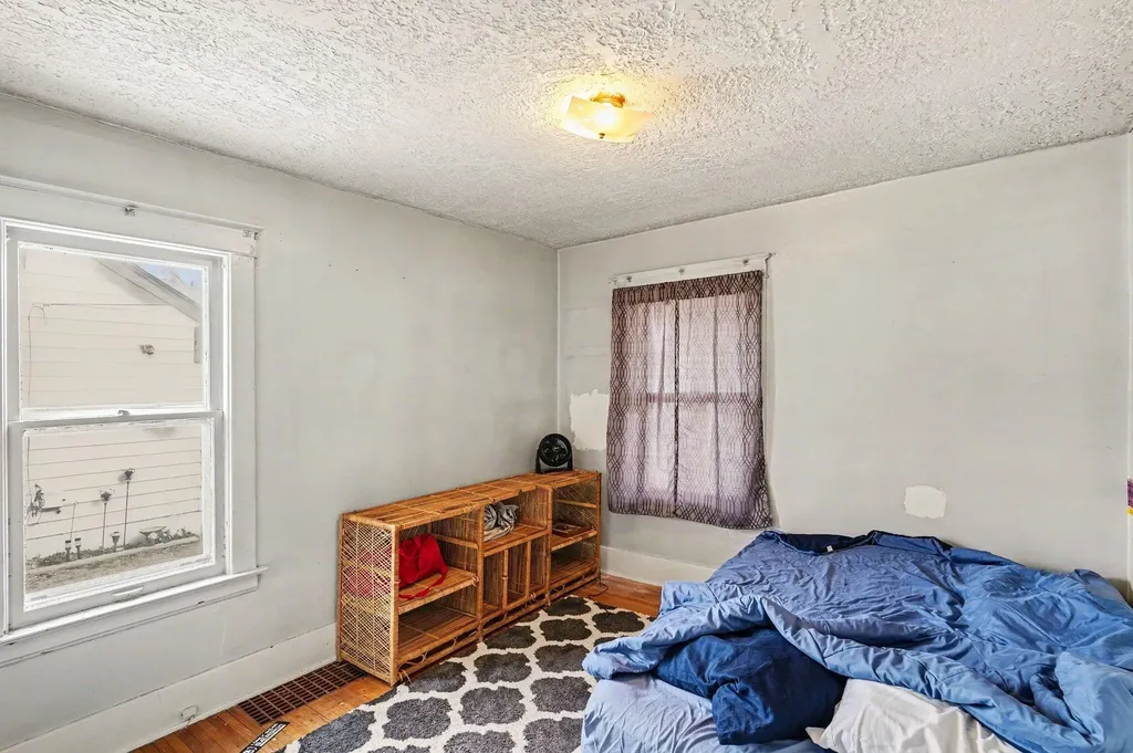 2245 Taft Street Saginaw City MI 48602