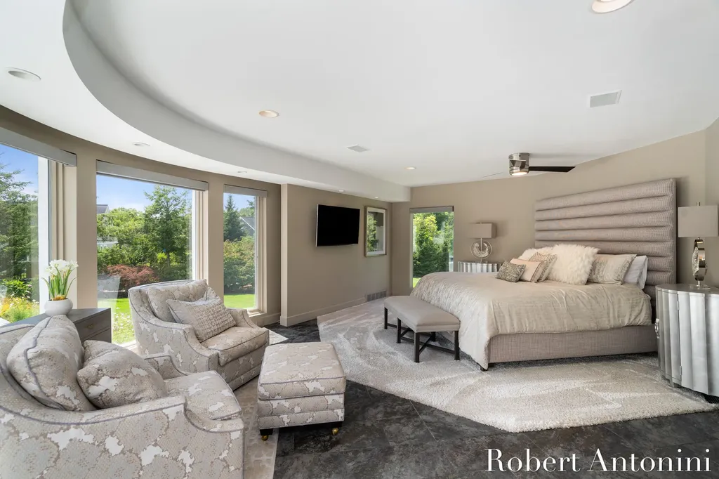1835 Linson Court SE Cascade Charter Township MI 49546