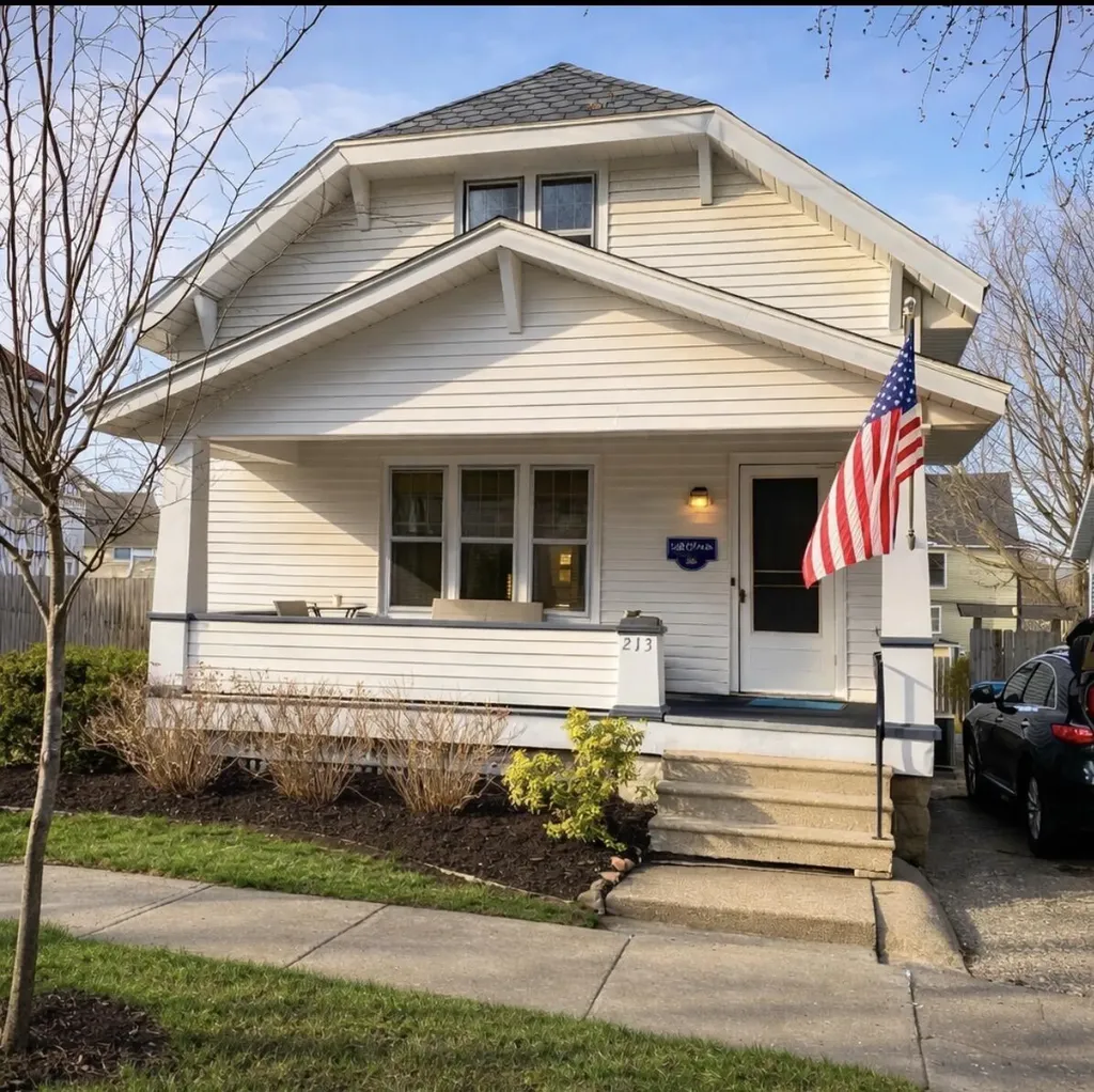 213 Clinton Avenue Grand Haven City MI 49417