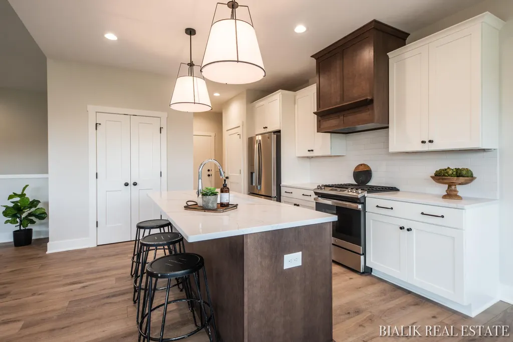 594 Sun Vale Lane Georgetown Charter Township MI 49418