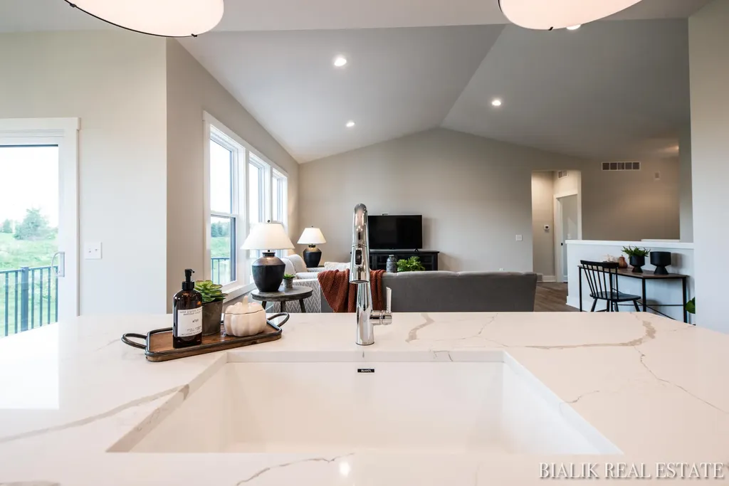 594 Sun Vale Lane Georgetown Charter Township MI 49418