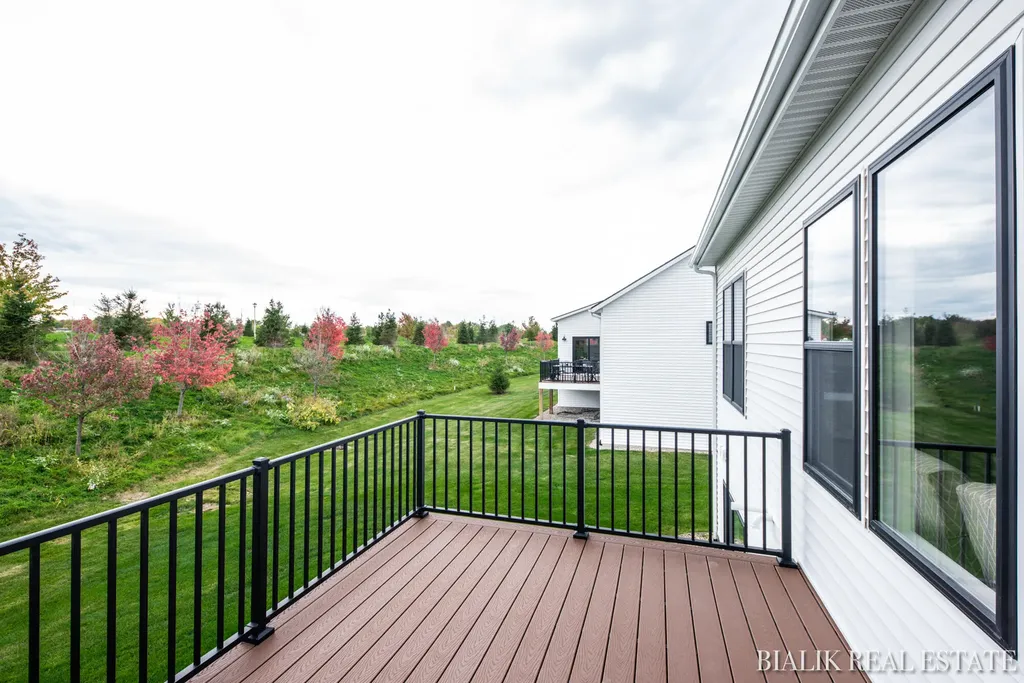 594 Sun Vale Lane Georgetown Charter Township MI 49418