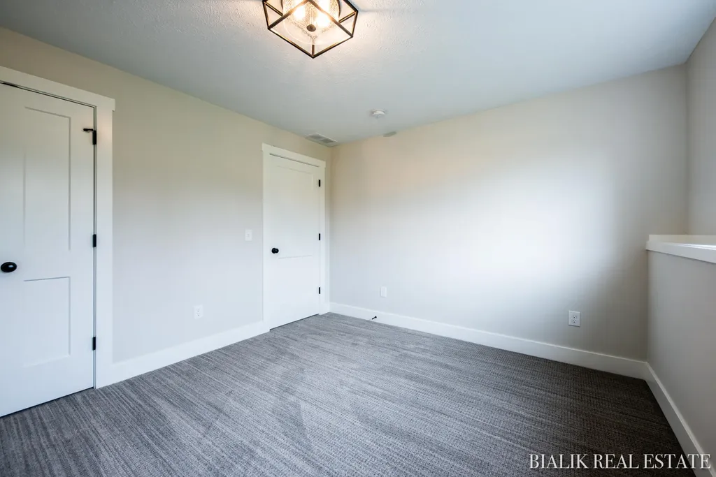 594 Sun Vale Lane Georgetown Charter Township MI 49418