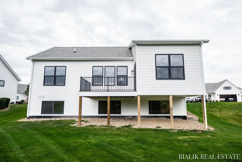 594 Sun Vale Lane Georgetown Charter Township MI 49418