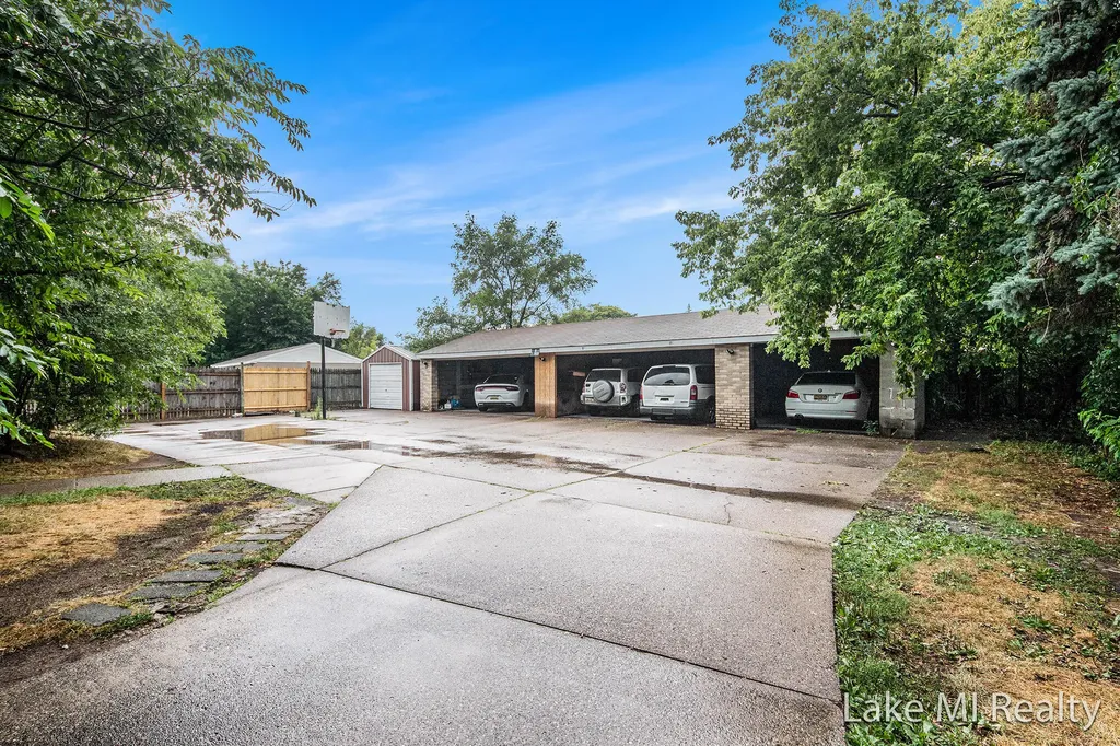 3201 Marshall Avenue SE Grand Rapids City MI 49508