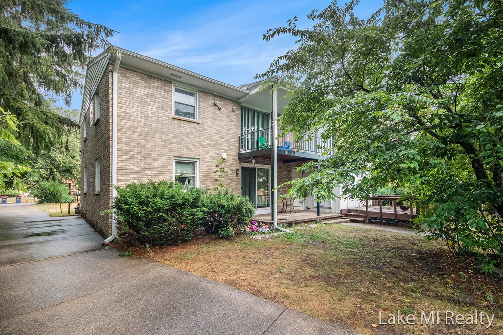 3201 Marshall Avenue SE Grand Rapids City MI 49508