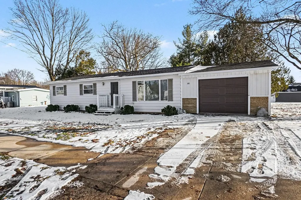 140 E Commerce Street Grant City MI 49327