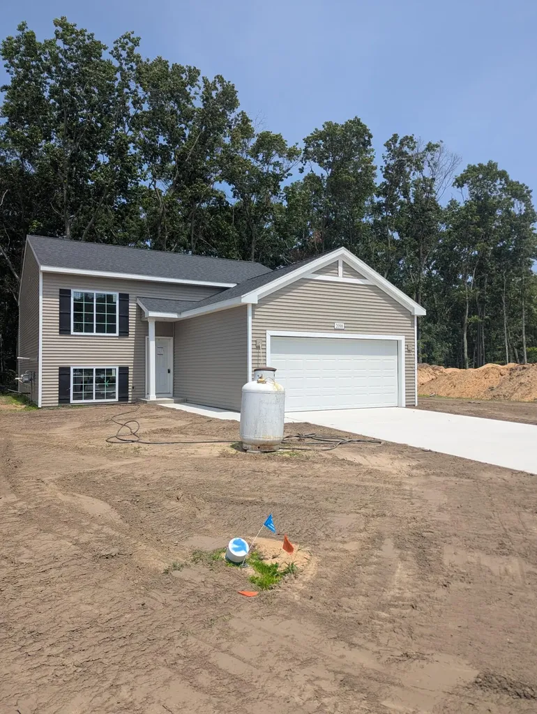 2098 Kristin Court Muskegon Charter Township MI 49442