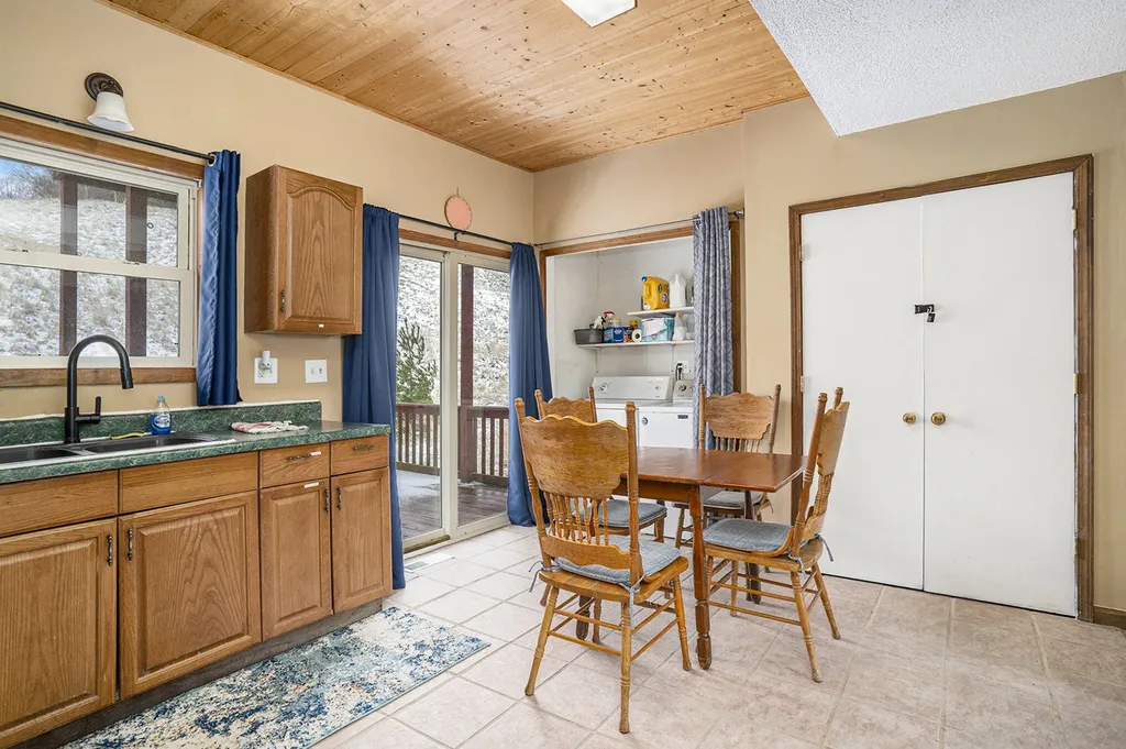 9415 Erie Benona Township MI 49455