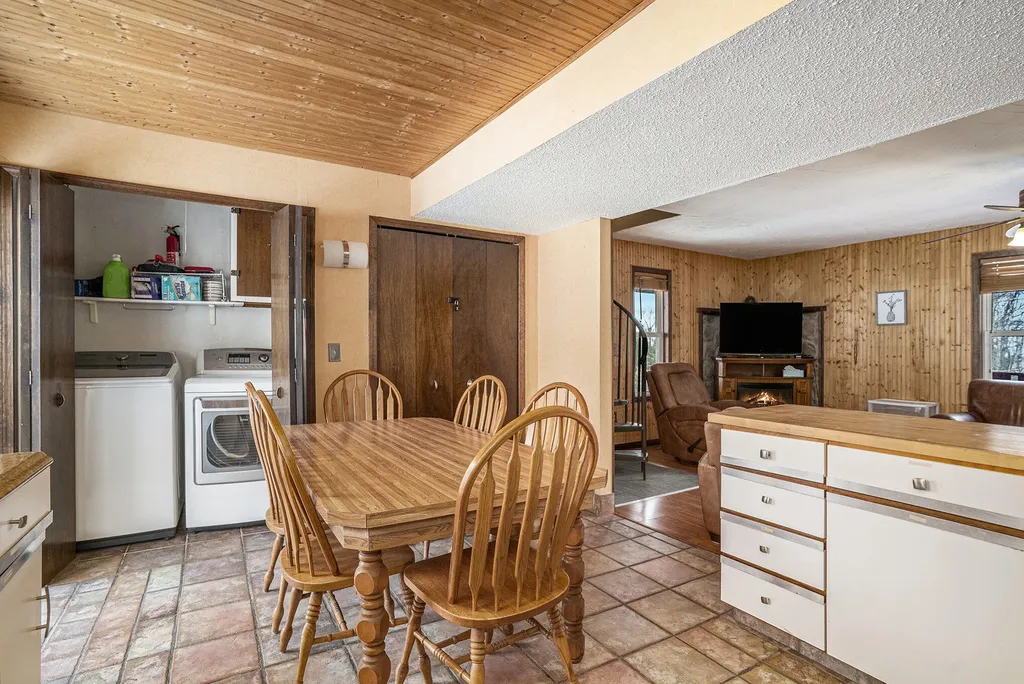 9415 Erie Benona Township MI 49455