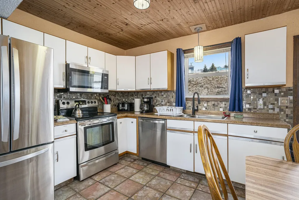 9415 Erie Benona Township MI 49455