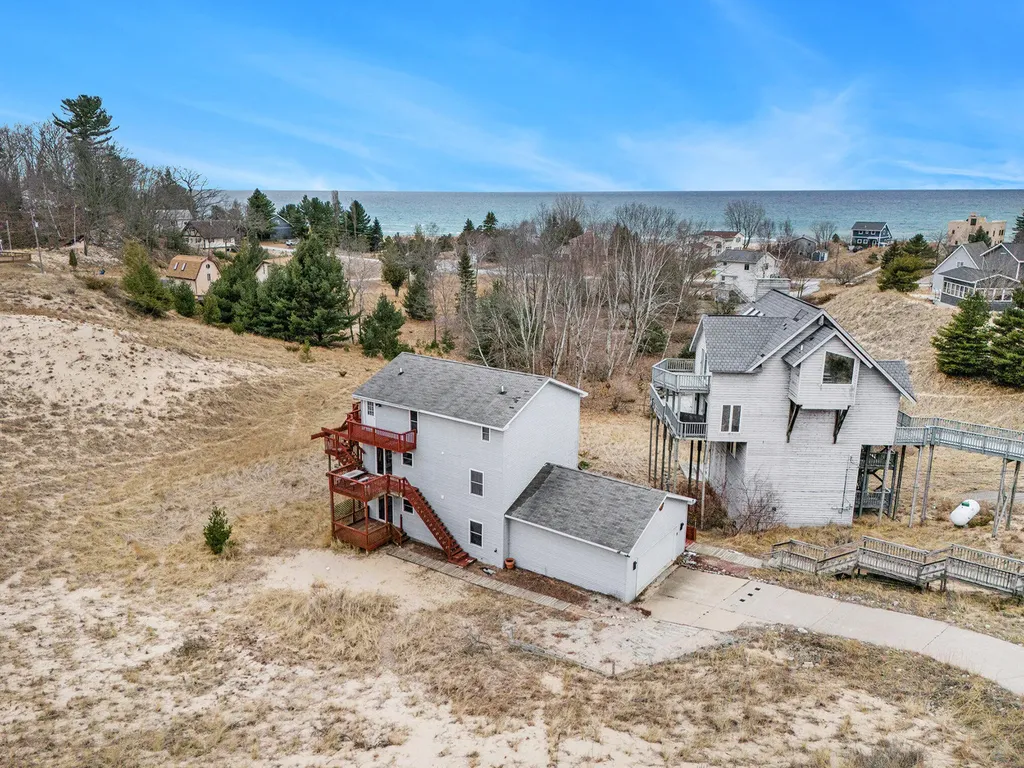 9415 Erie Benona Township MI 49455