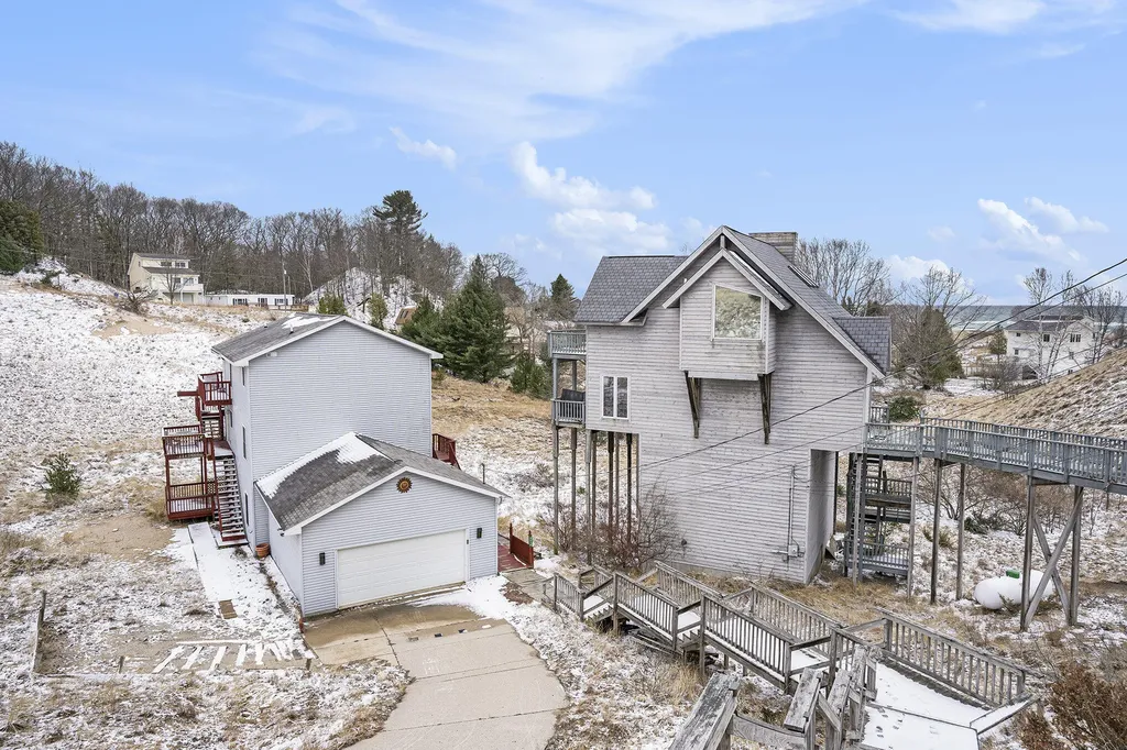 9415 Erie Benona Township MI 49455