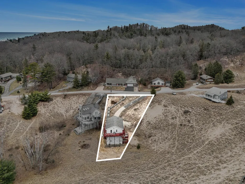 9415 Erie Benona Township MI 49455