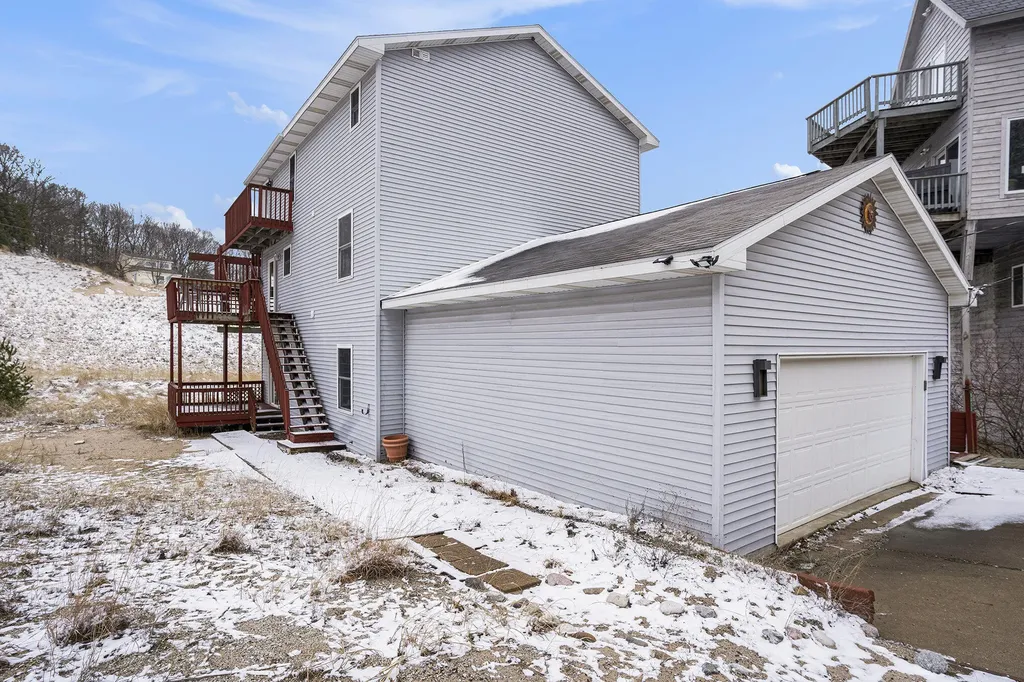 9415 Erie Benona Township MI 49455