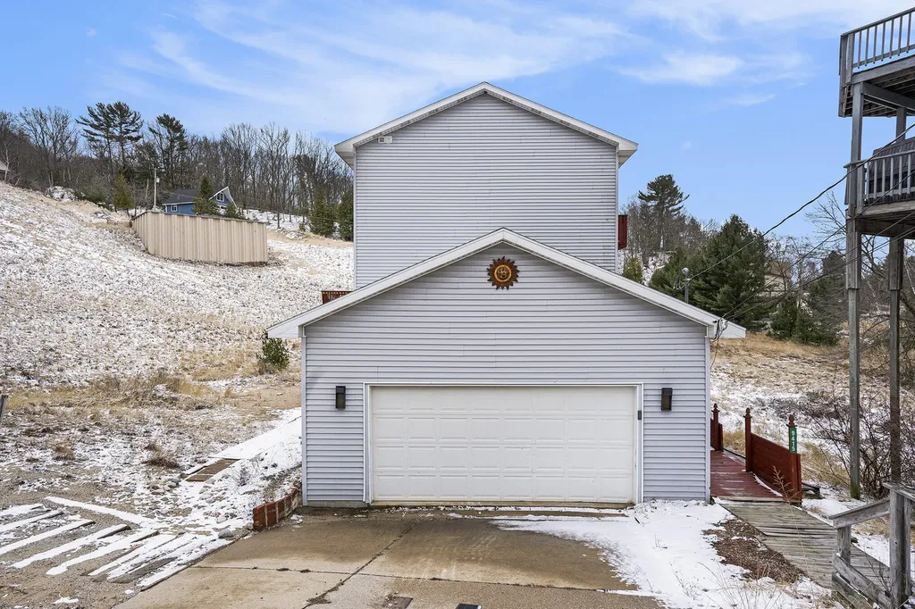 9415 Erie Benona Township MI 49455