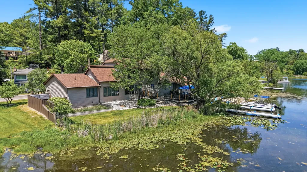 360 W Baldwin Lake Drive Greenville City MI 48838