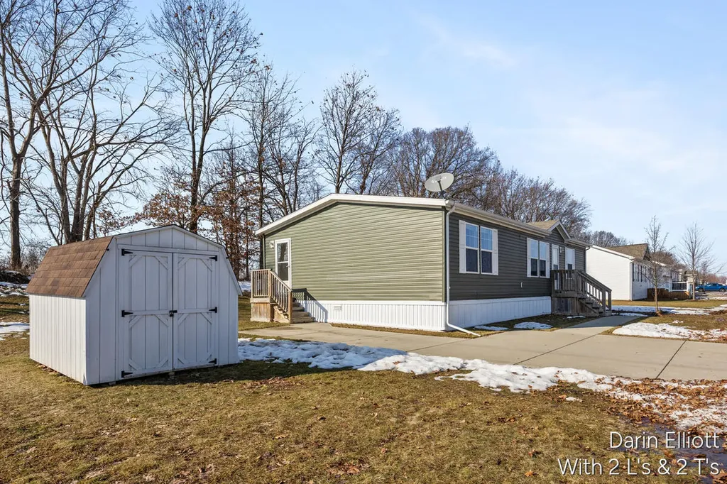 7204 E Grand River Avenue Portland Township MI 48875