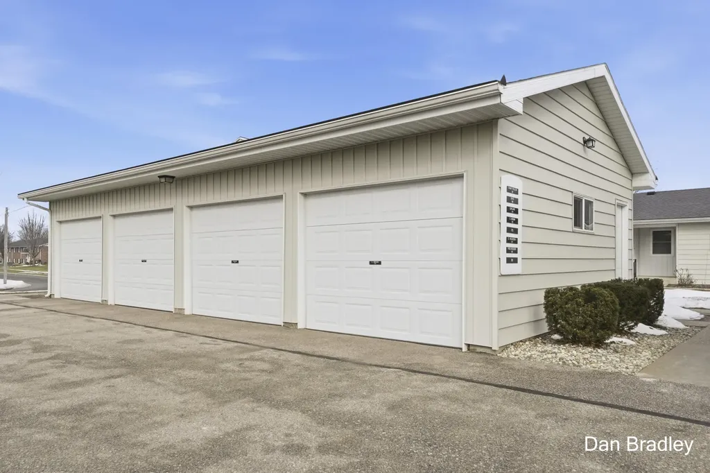 777 Andover Street SE Kentwood City MI 49548