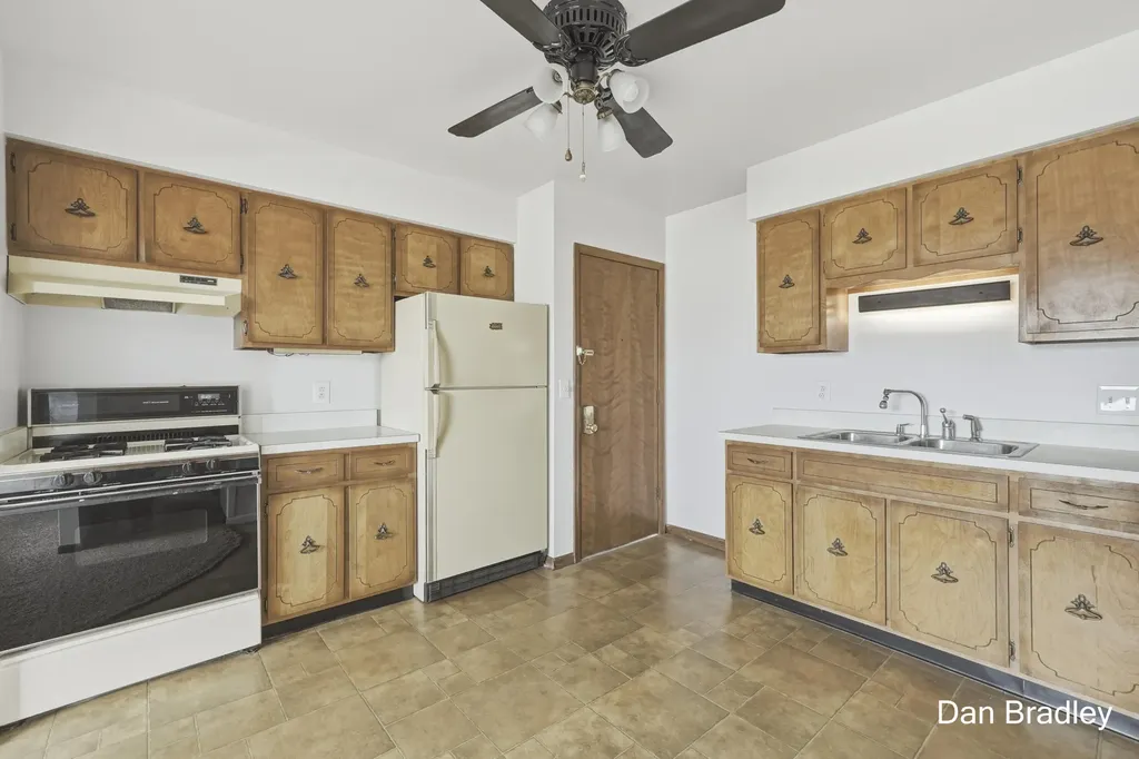 777 Andover Street SE Kentwood City MI 49548