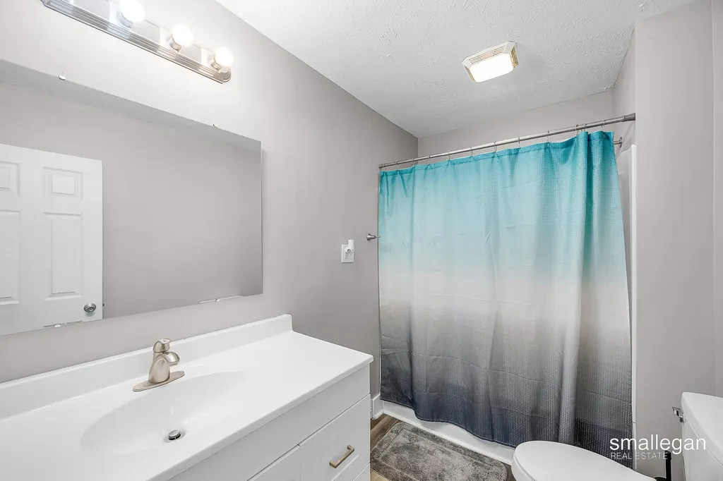 1584 Carlton Street Muskegon Charter Township MI 49442