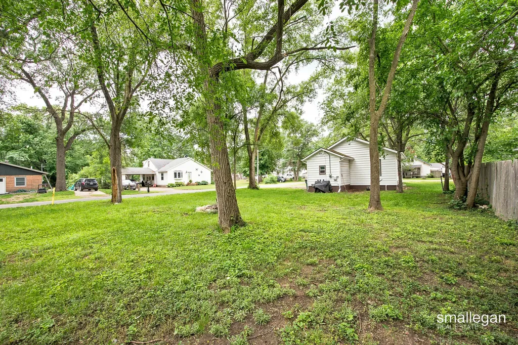 1584 Carlton Street Muskegon Charter Township MI 49442