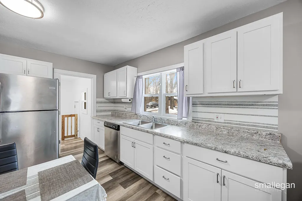1584 Carlton Street Muskegon Charter Township MI 49442