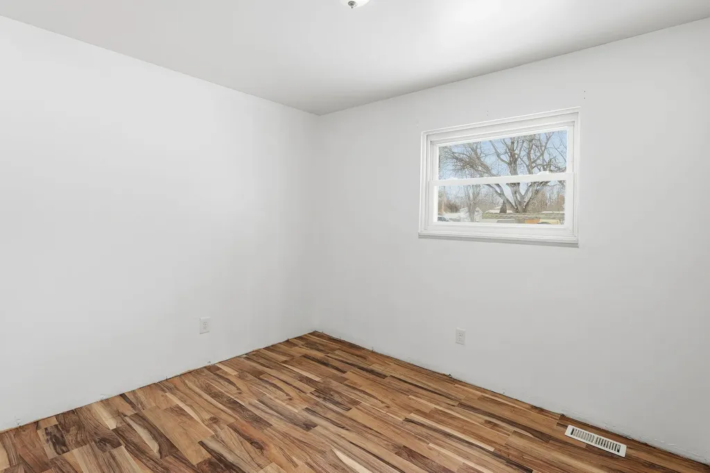 3924 Wedgewood Drive Lansing City MI 48911