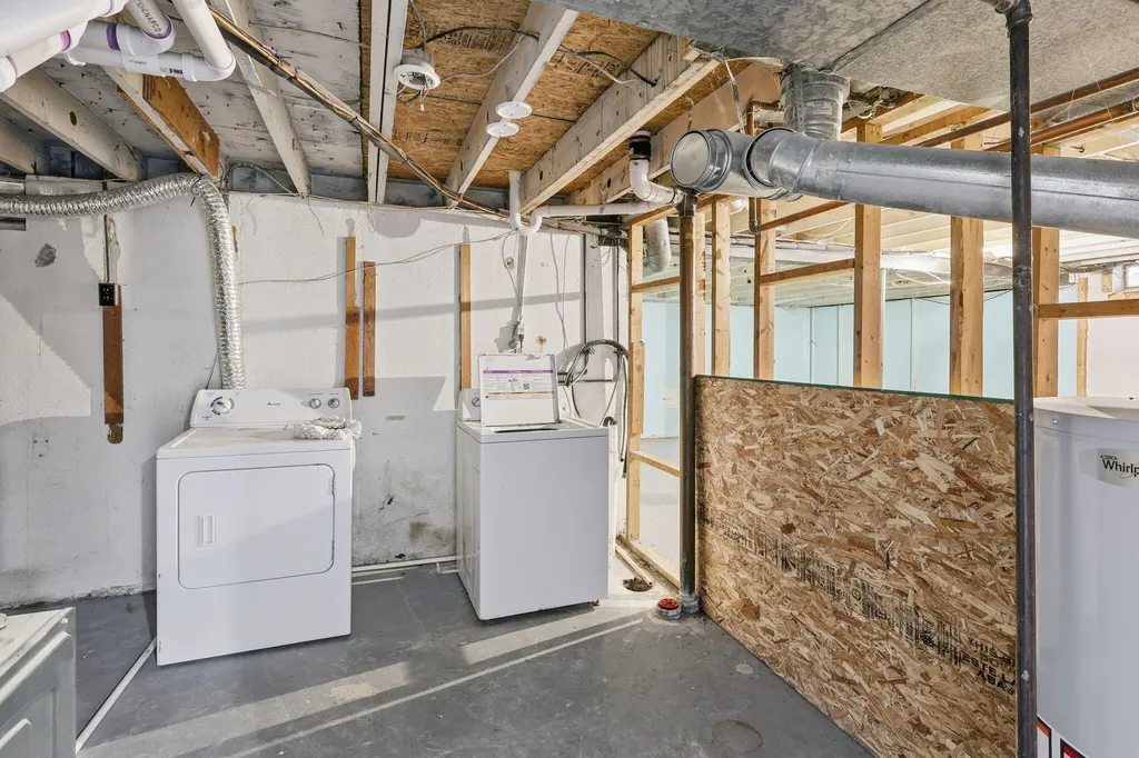 3924 Wedgewood Drive Lansing City MI 48911