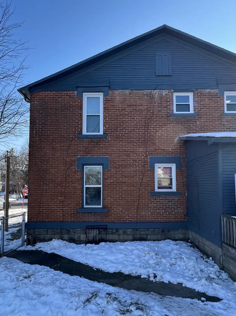 302 W Lincoln Avenue Ionia City MI 48846