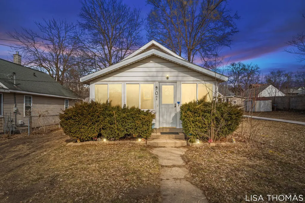 907 Merritt Street SE Grand Rapids City MI 49507