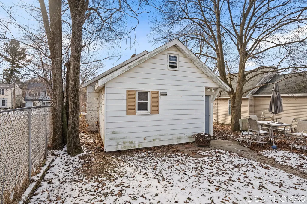 907 Merritt Street SE Grand Rapids City MI 49507