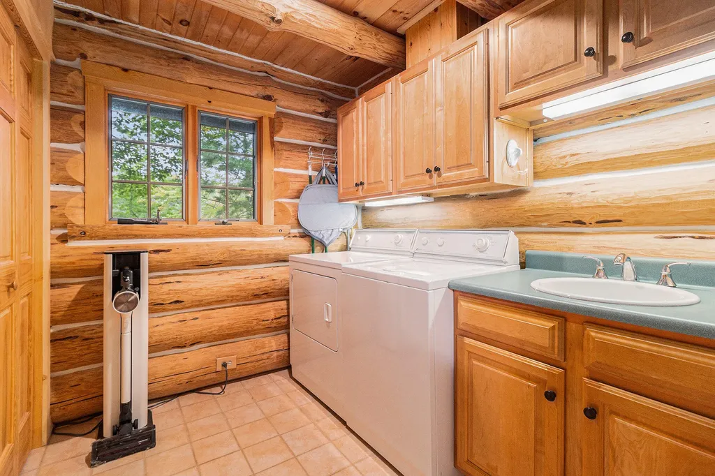 6655 W Nurnberg Road Hamlin Township MI 49411
