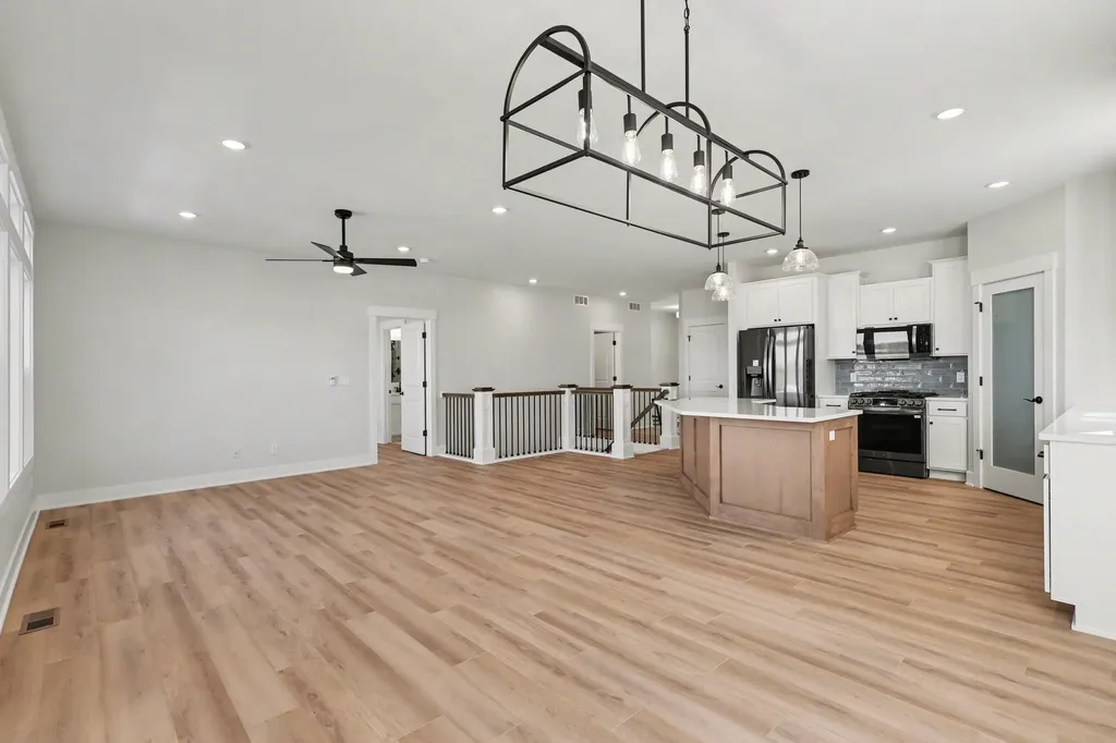 5553 Canal Avenue SW Wyoming City MI 49418