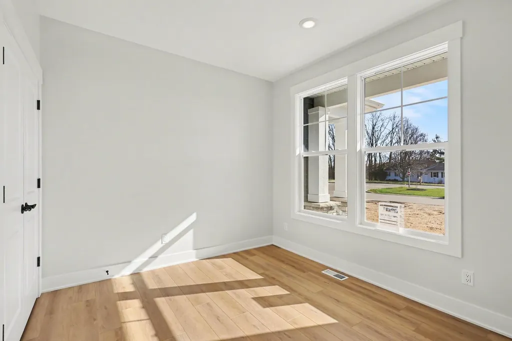 5553 Canal Avenue SW Wyoming City MI 49418
