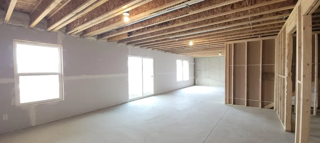 5553 Canal Avenue SW Wyoming City MI 49418