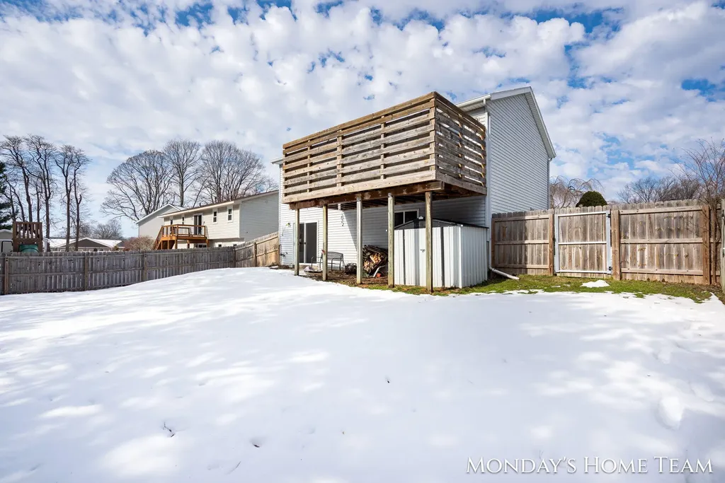 3334 Hazelnut Drive NW Grand Rapids City MI 49504