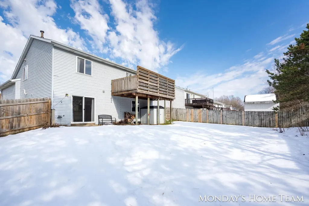 3334 Hazelnut Drive NW Grand Rapids City MI 49504